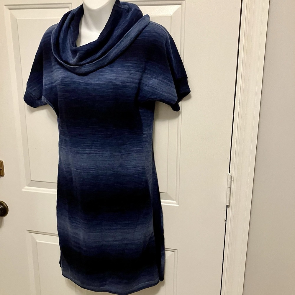 Athleta Size Small Zuni Cowl Neck Ombré Blue Short Sleeve Sweater Dress